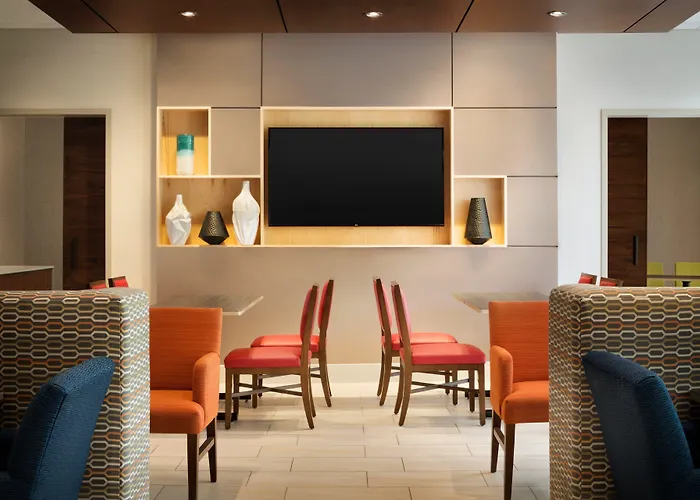 Holiday Inn Express Williamsburg By Ihg