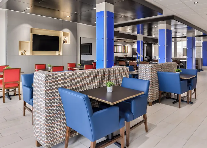 Holiday Inn Express & Suites - Kansas City - Lee'S Summit By Ihg