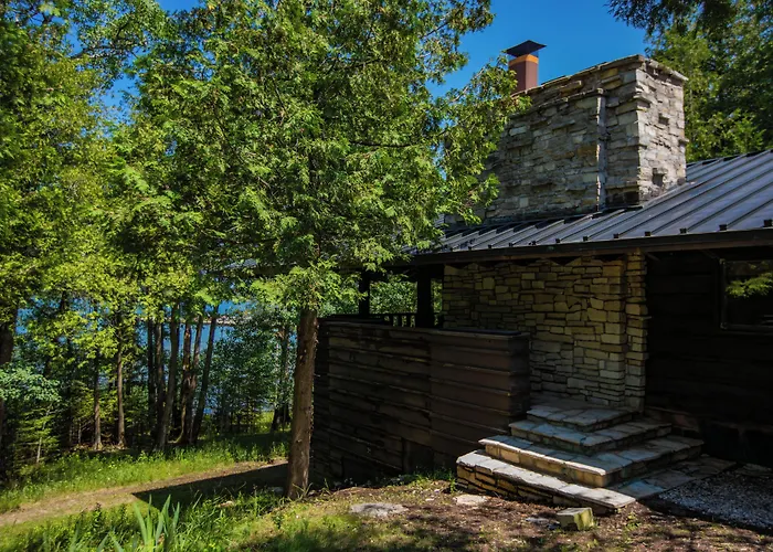 Drummond Island Resort