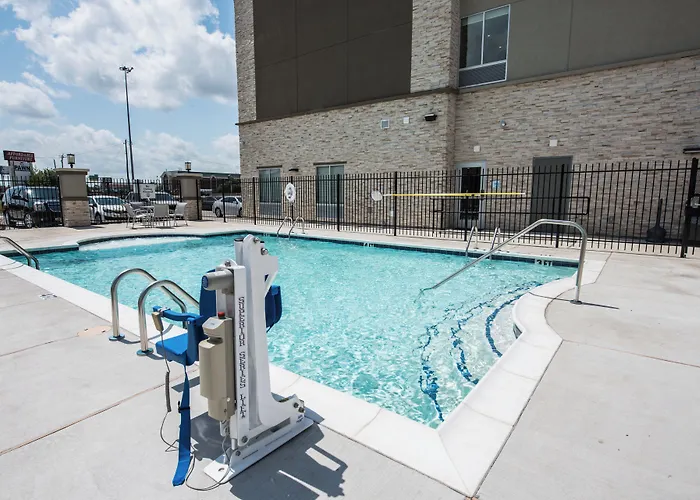 Holiday Inn Express & Suites Houston - Hobby Airport Area By Ihg