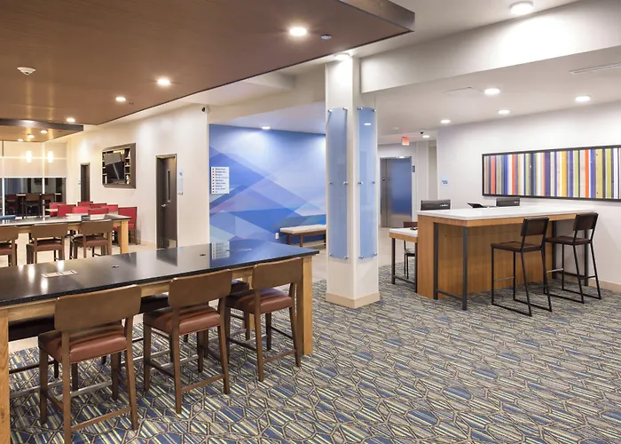 Holiday Inn Express & Suites - Rapid City - Rushmore South By Ihg