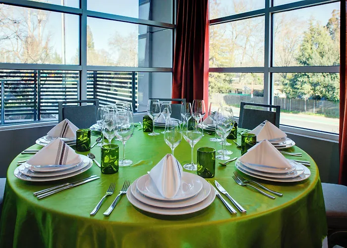 Holiday Inn Windsor - Wine Country By Ihg