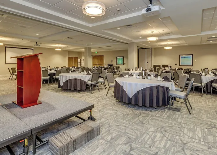 Holiday Inn & Suites Bellingham By Ihg