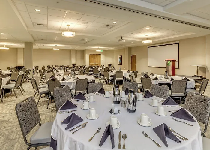 Holiday Inn & Suites Bellingham By Ihg