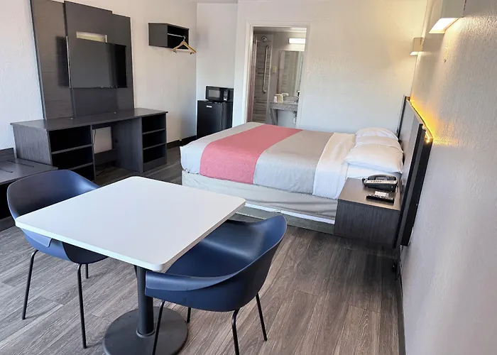 Motel 6-Montgomery, Al - Coliseum