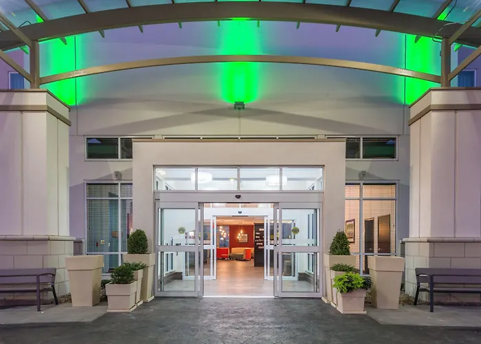 Holiday Inn Salina By Ihg