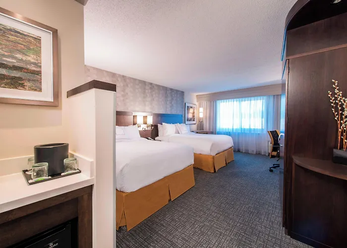 Courtyard By Marriott Columbus