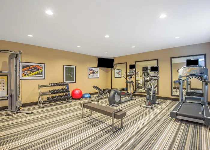 Candlewood Suites Columbia Hwy 63 & I-70 By Ihg