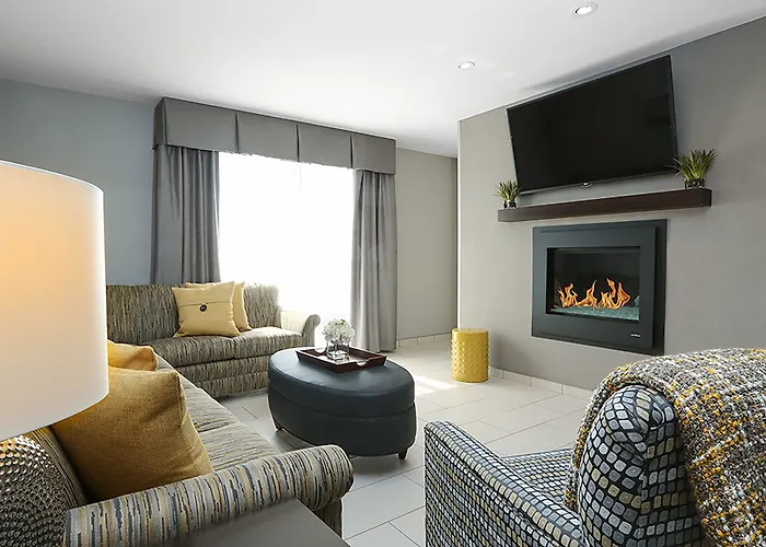 Holiday Inn And Suites East Peoria By Ihg