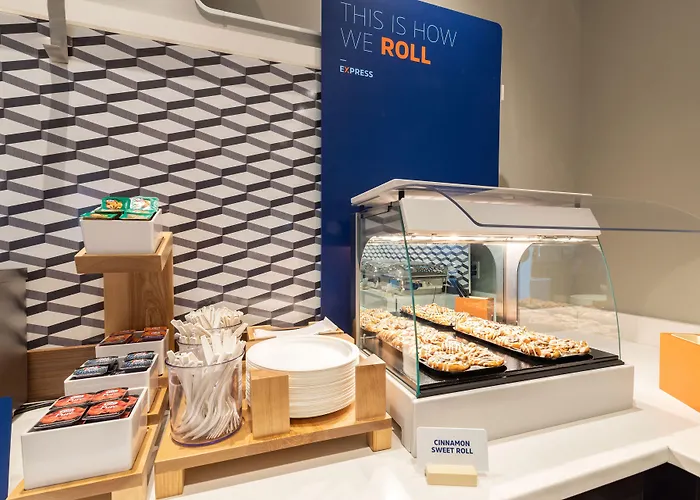 Holiday Inn Express Hotel & Suites Orlando - Apopka By Ihg