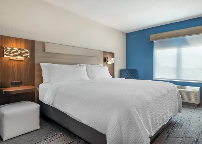 Holiday Inn Express & Suites Northwood