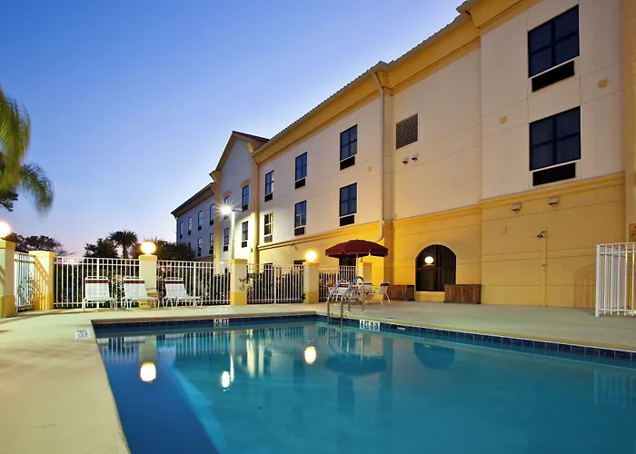 Holiday Inn Express Stuart By Ihg