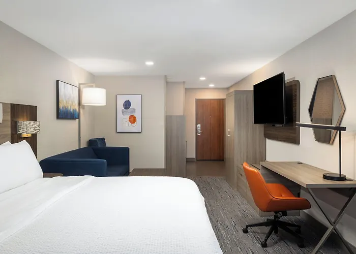Holiday Inn Express & Suites Nampa - Idaho Center By Ihg