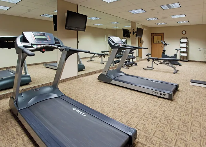 Holiday Inn Express & Suites Buffalo By Ihg