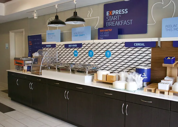 Holiday Inn Express Hotel & Suites Crawfordsville By Ihg
