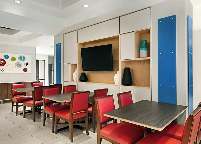 Holiday Inn Express Hotel & Suites Shawnee I-40 By Ihg
