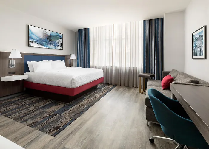Hampton Inn & Suites Baltimore Inner Harbor