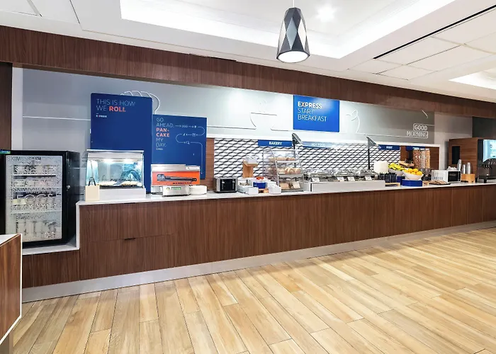 Holiday Inn Express & Suites Walterboro By Ihg