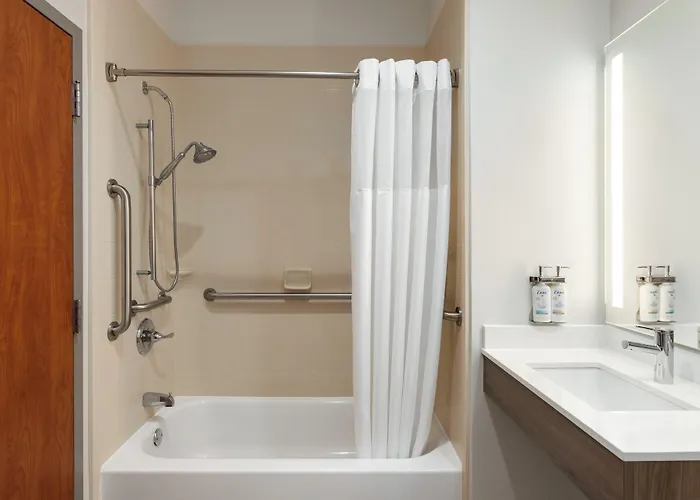 Holiday Inn Express Hotel & Suites Edmond By Ihg