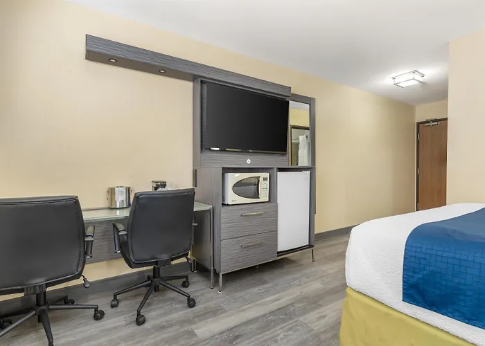 Best Western Antelope Inn & Suites