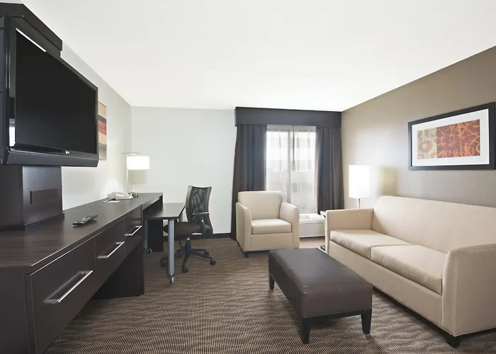 Holiday Inn Express Hotel & Suites Colby By Ihg