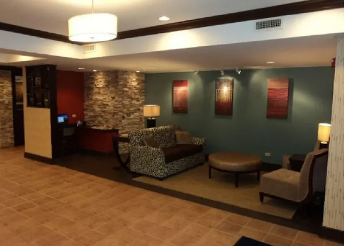 Holiday Inn Express Hotel & Suites Chicago-Algonquin By Ihg