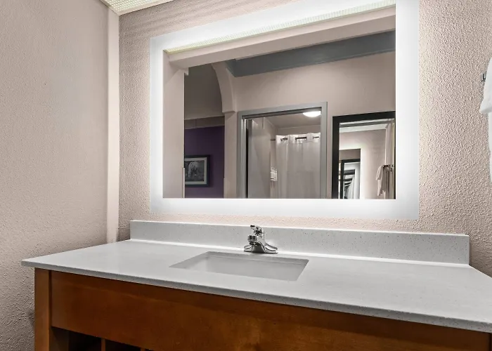 La Quinta Inn & Suites By Wyndham Jackson Airport - Pearl