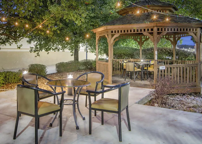 Holiday Inn Express & Suites Longview North By Ihg