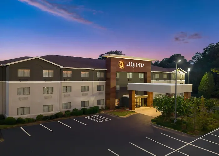 La Quinta Inn & Suites By Wyndham Jackson Airport - Pearl