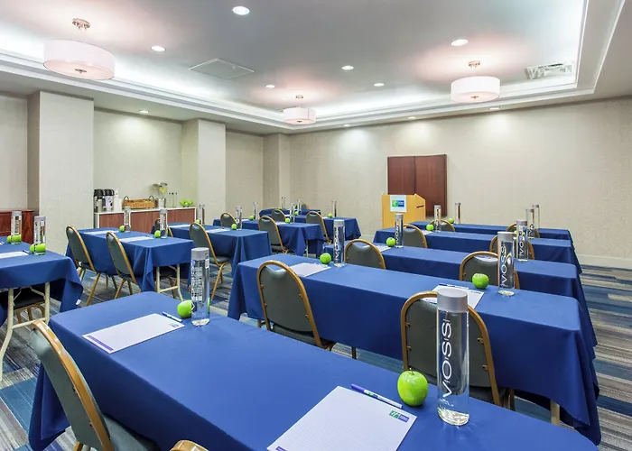 Holiday Inn Express Hauppauge-Long Island By Ihg