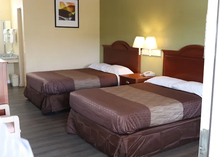 Woodstream Inn