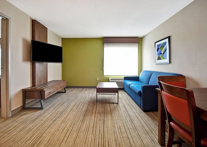 Holiday Inn Express Newport North - Middletown By Ihg