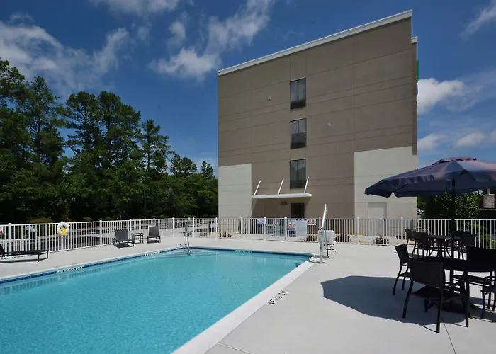 Holiday Inn Express & Suites Raleigh Durham Airport At Rtp By Ihg