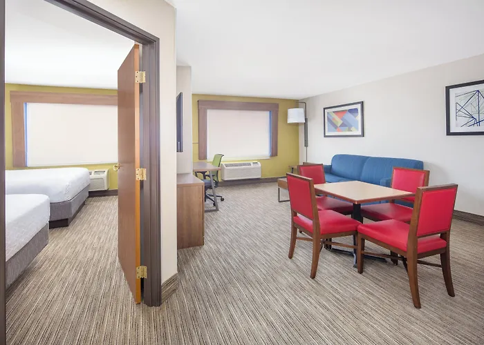 Holiday Inn Express Hotel & Suites Bishop By Ihg