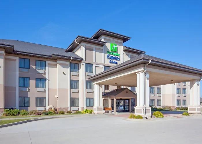 Holiday Inn Express & Suites - Worthington By Ihg