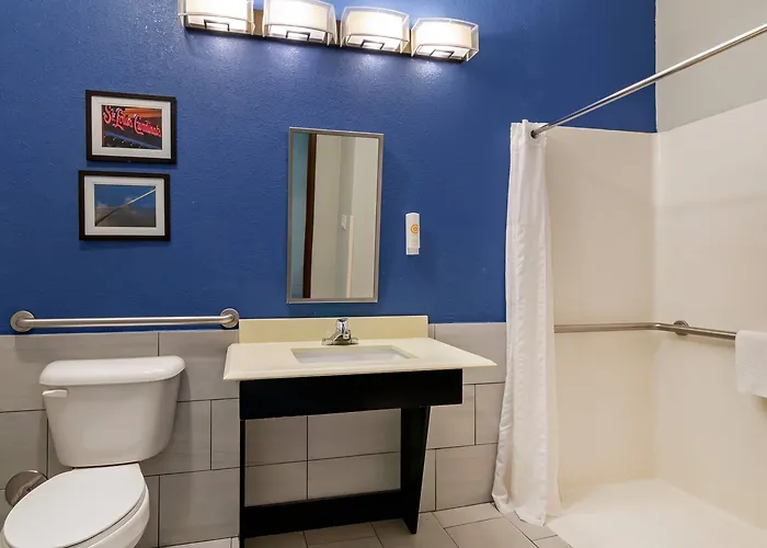 Comfort Suites St Charles-St Louis