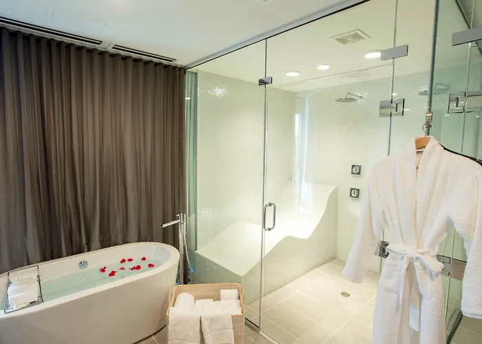 Le Meridien Chicago - Oakbrook Center