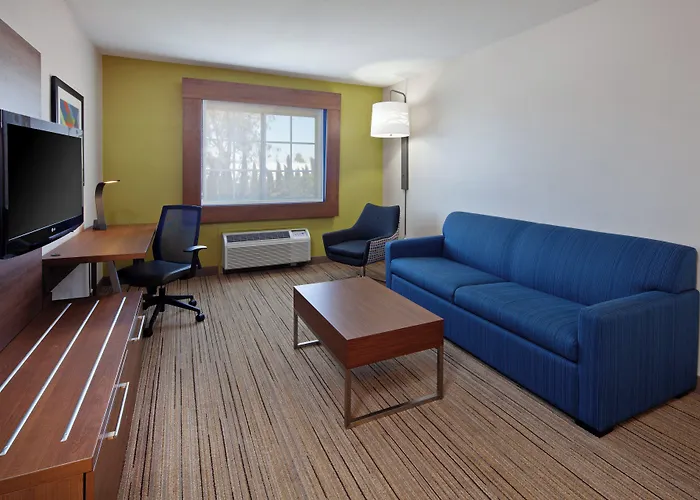 Holiday Inn Express Hotel & Suites San Diego-Escondido By Ihg
