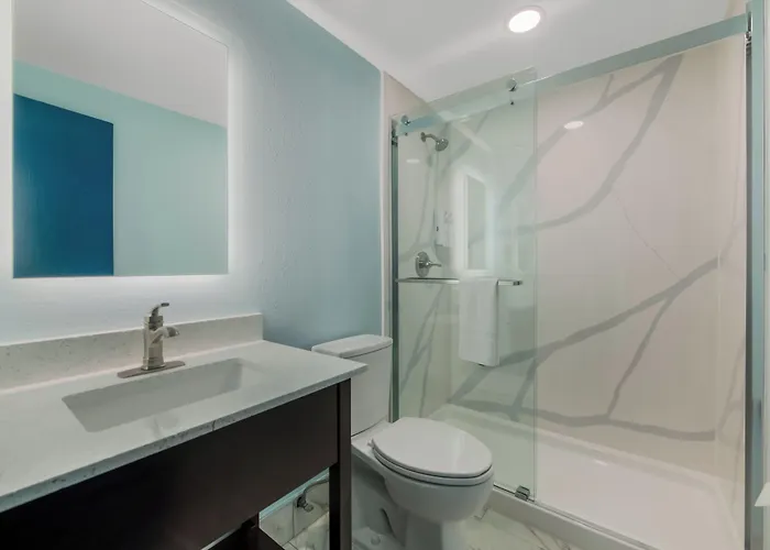 Red Roof Inn Plus & Suites Virginia Beach - Seaside