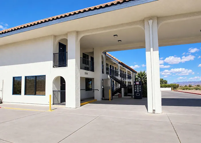 Days Inn By Wyndham Kingman East