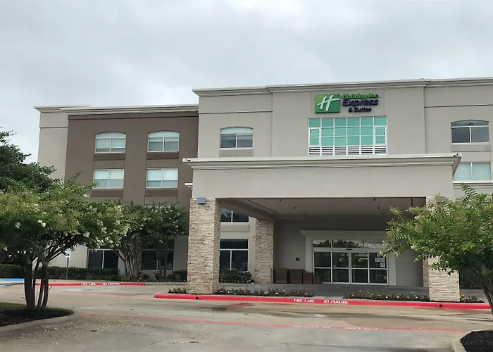 Holiday Inn Express & Suites Arlington North - Stadium Area By Ihg
