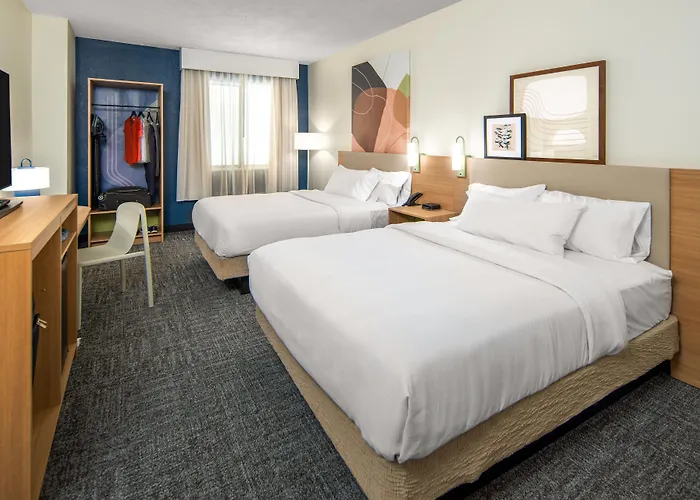 Fairfield Inn & Suites By Marriott Bloomington