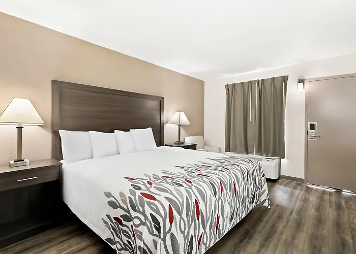 Red Roof Inn & Suites Duncan