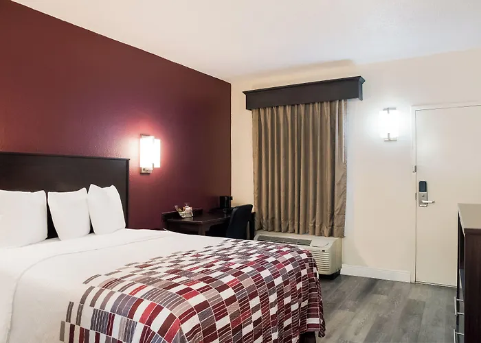 Red Roof Inn Tupelo