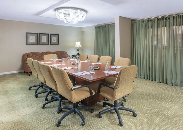 Crowne Plaza Hotel Hickory By Ihg