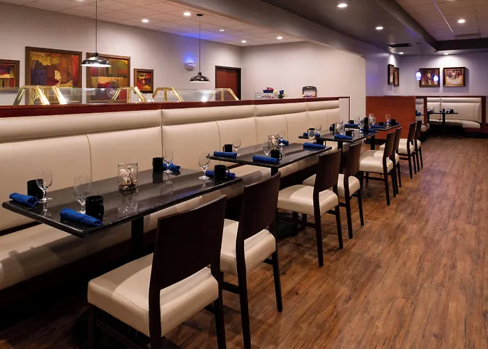 Holiday Inn Hotel And Suites Beaumont-Plaza I-10 & Walden By Ihg