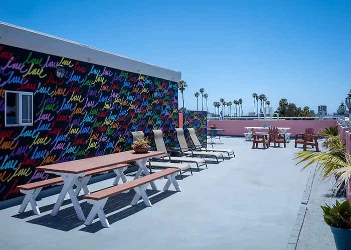 Days Inn By Wyndham Santa Monica
