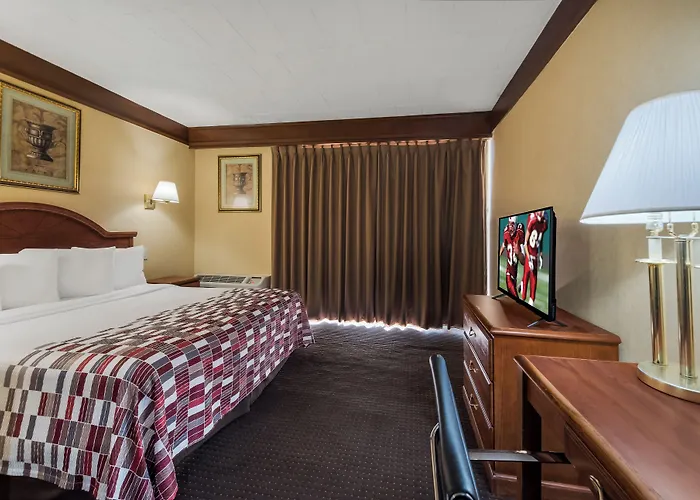 Red Roof Inn And Suites Newark - University