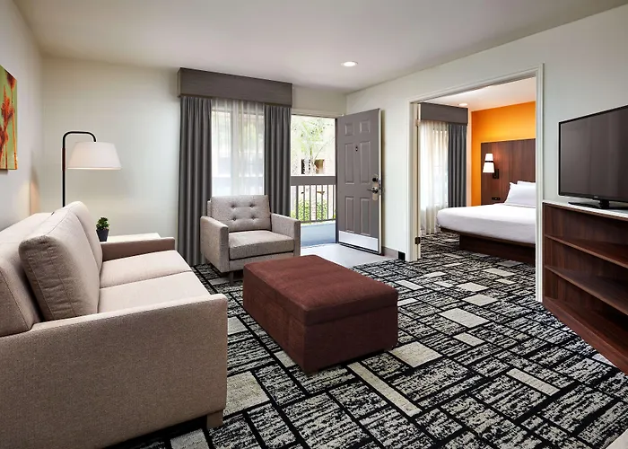 Best Western Plus Meridian Inn & Suites, Anaheim-Orange