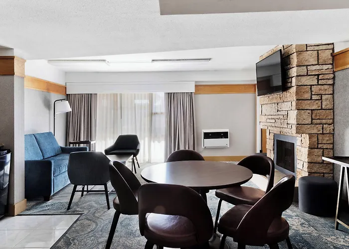 Four Points By Sheraton Ventura Harbor Resort
